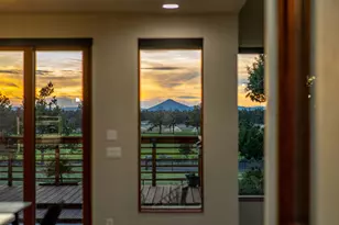 64144 Pioneer Loop, Bend, OR 97701 - Photo 25