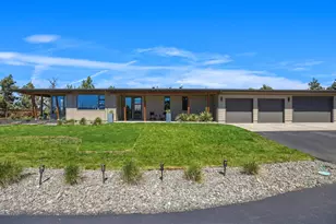 64144 Pioneer Loop, Bend, OR 97701 - Photo 153