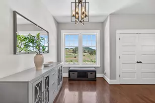 6081 Hillcrest Rd, Medford, OR 97504 - Photo 5