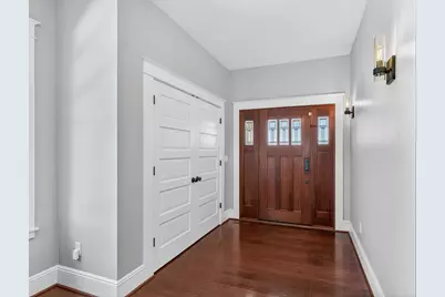6081 Hillcrest Road, Medford, OR 97504 - Photo 5