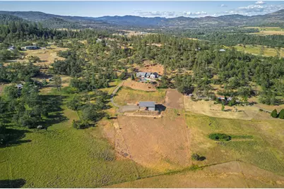 158 Rockingham Circle, Eagle Point, OR 97524 - Photo 53