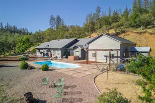 158 Rockingham Cir, Eagle Point, OR 97524 - Photo 25