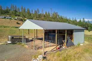 158 Rockingham Cir, Eagle Point, OR 97524 - Photo 41