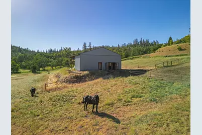 158 Rockingham Circle, Eagle Point, OR 97524 - Photo 47