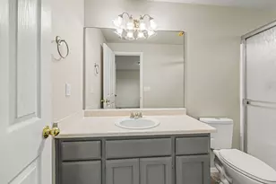 2200 Lara Ln, Central Point, OR 97502 - Photo 11