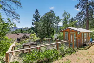 71 Scenic Dr, Ashland, OR 97520 - Photo 3