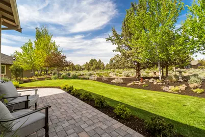 650 Wildwood Falls Court, Redmond, OR 97756 - Photo 7