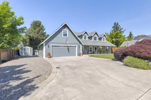 1074 SE Christie Pl, Grants Pass, OR 97526 - Photo 41