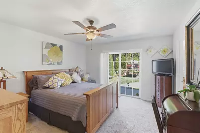 1074 SE Christie Place, Grants Pass, OR 97526 - Photo 13