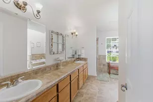 1074 SE Christie Pl, Grants Pass, OR 97526 - Photo 15