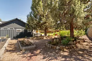 20805 Morningstar Dr, Bend, OR 97701 - Photo 39