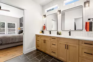 20805 Morningstar Dr, Bend, OR 97701 - Photo 23