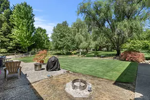 710 Debrick Way, Grants Pass, OR 97526 - Photo 49
