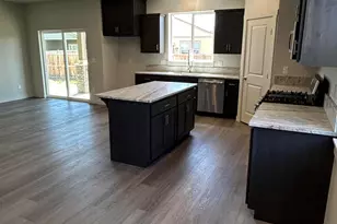 3200 NW Dogwood Ave, Redmond, OR 97756 - Photo 3