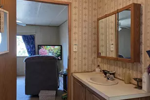 1001 SE 15th St, Bend, OR 97702 - Photo 13