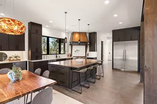 20055 Pacific Hts Rd, Bend, OR 97703 - Photo 19