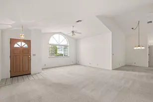 1113 Wylie Ln, Grants Pass, OR 97527 - Photo 5