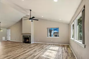59665 Cheyenne Rd, Bend, OR 97702 - Photo 3