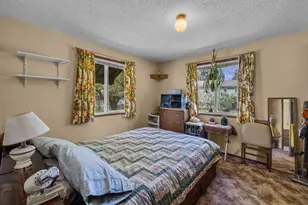 2323 NE 8th St, Bend, OR 97701 - Photo 7