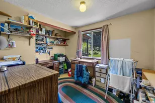 2323 NE 8th St, Bend, OR 97701 - Photo 25