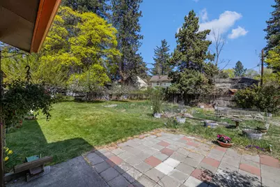 2323 NE 8th Street, Bend, OR 97701 - Photo 17