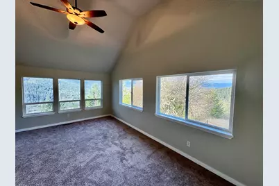 901 Manzanita Drive, Rogue River, OR 97537 - Photo 27