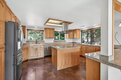 1568 Angelcrest Drive, Medford, OR 97504 - Photo 13