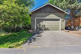 2436 NW Awbrey Rd, Bend, OR 97703 - Photo 35