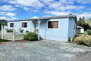 2019 Rogue River Hwy, Gold Hill, OR 97525 - Photo 3