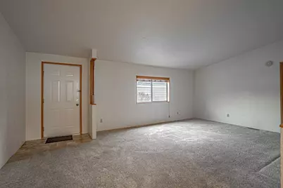 2019 Rogue River Highway #UNIT 10, Gold Hill, OR 97525 - Photo 7