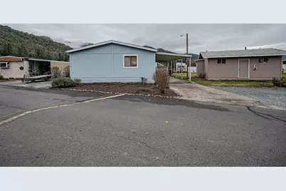 2019 Rogue River Highway #UNIT 10, Gold Hill, OR 97525 - Photo 17