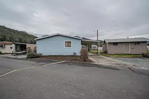 2019 Rogue River Hwy, Gold Hill, OR 97525 - Photo 25