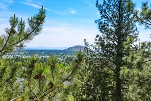 2409 NW Hillpine Ct, Bend, OR 97703 - Photo 33