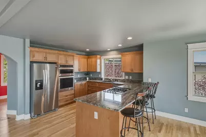 2409 NW Hillpine Court, Bend, OR 97703 - Photo 9
