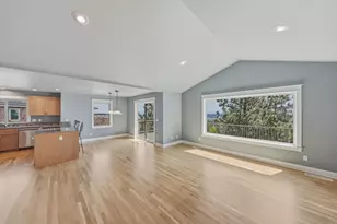 2409 NW Hillpine Ct, Bend, OR 97703 - Photo 5