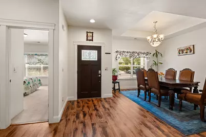 1227 Lithia Way, Talent, OR 97540 - Photo 5