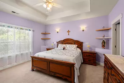 1227 Lithia Way, Talent, OR 97540 - Photo 15