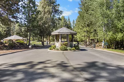 20430 Snowmass Court, Bend, OR 97702 - Photo 3
