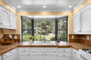 20430 Snowmass Ct, Bend, OR 97702 - Photo 13