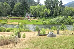 4627 Foothill Blvd, Rogue River, OR 97537 - Photo 1