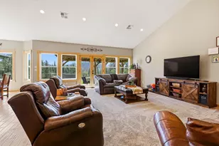 491 Penny Ln, Grants Pass, OR 97527 - Photo 17