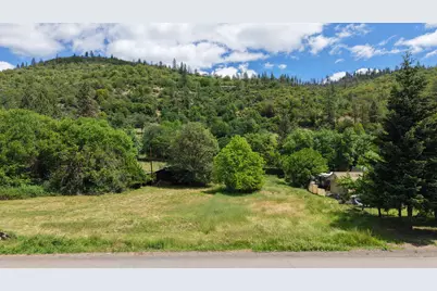 20140 Highway 62, Shady Cove, OR 97539 - Photo 1
