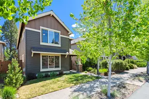 61138 SE Sydney Harbor Dr, Bend, OR 97702 - Photo 3