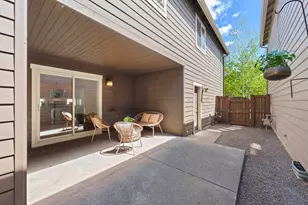 61138 SE Sydney Harbor Dr, Bend, OR 97702 - Photo 39