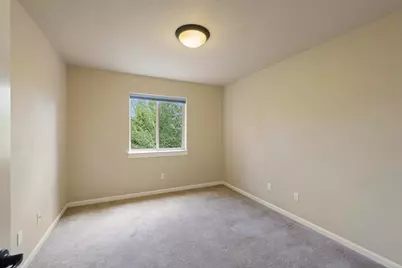 61138 SE Sydney Harbor Drive, Bend, OR 97702 - Photo 31