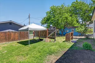 457 C St, Ashland, OR 97520 - Photo 23