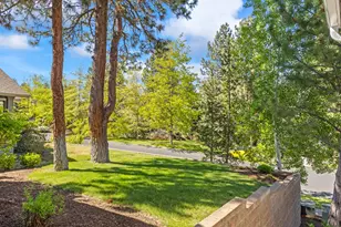 19951 Cliffrose Dr, Bend, OR 97702 - Photo 5