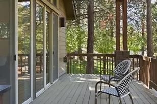 2550 NW Locke Ct, Bend, OR 97703 - Photo 25