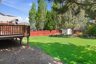 131 SE Airpark Dr, Bend, OR 97702 - Photo 25