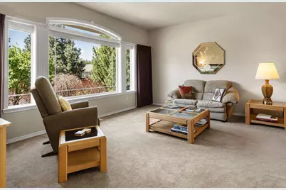 131 SE Airpark Drive, Bend, OR 97702 - Photo 5